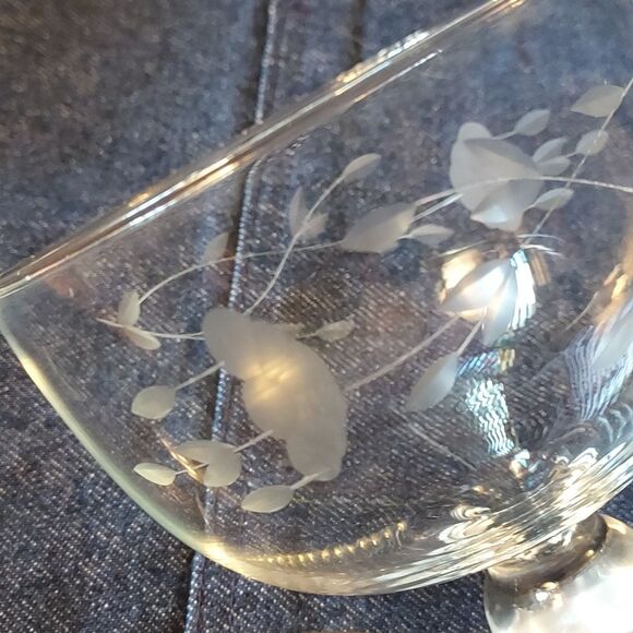 Dome covered butter dish cheese dish etched glass vintage - Picture 6 of 11